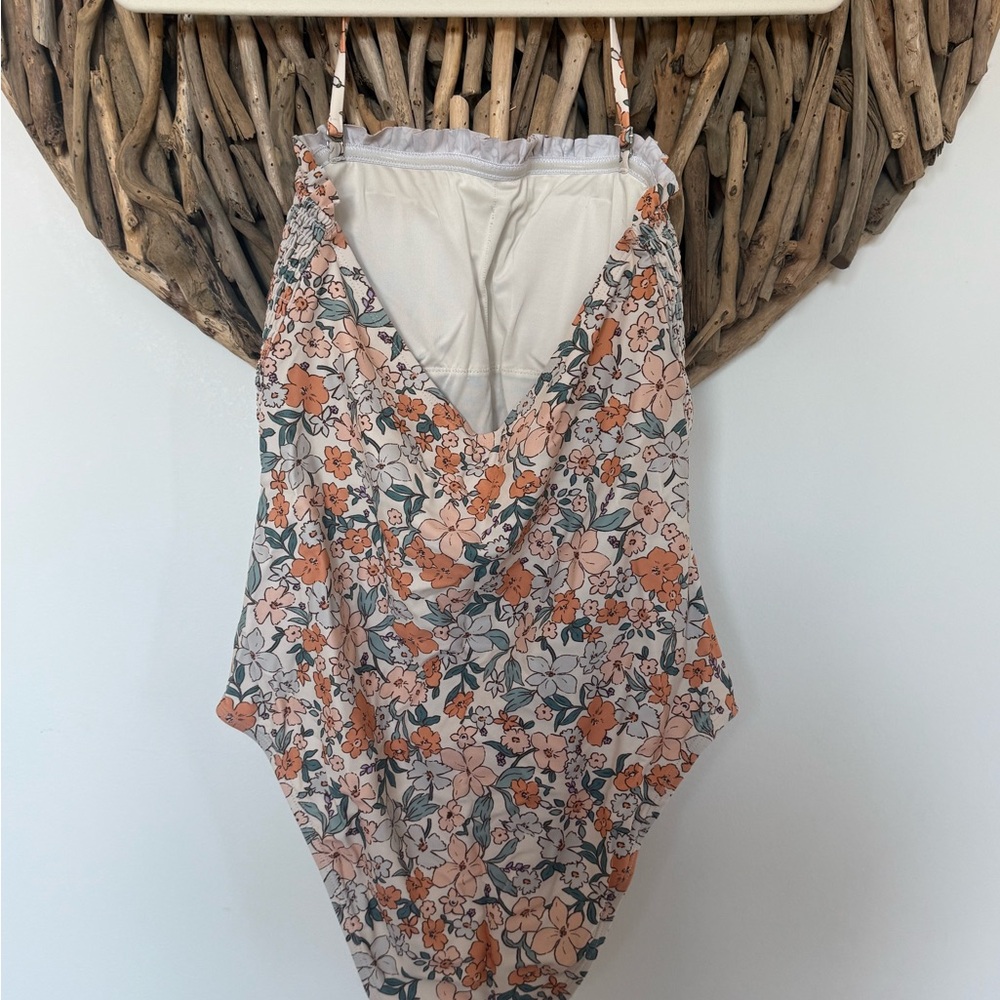 Cupshe ditzy floral one pice swimsuit - Picture 3 of 4